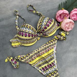 ست بیکینی کاپدار مدل گره ای